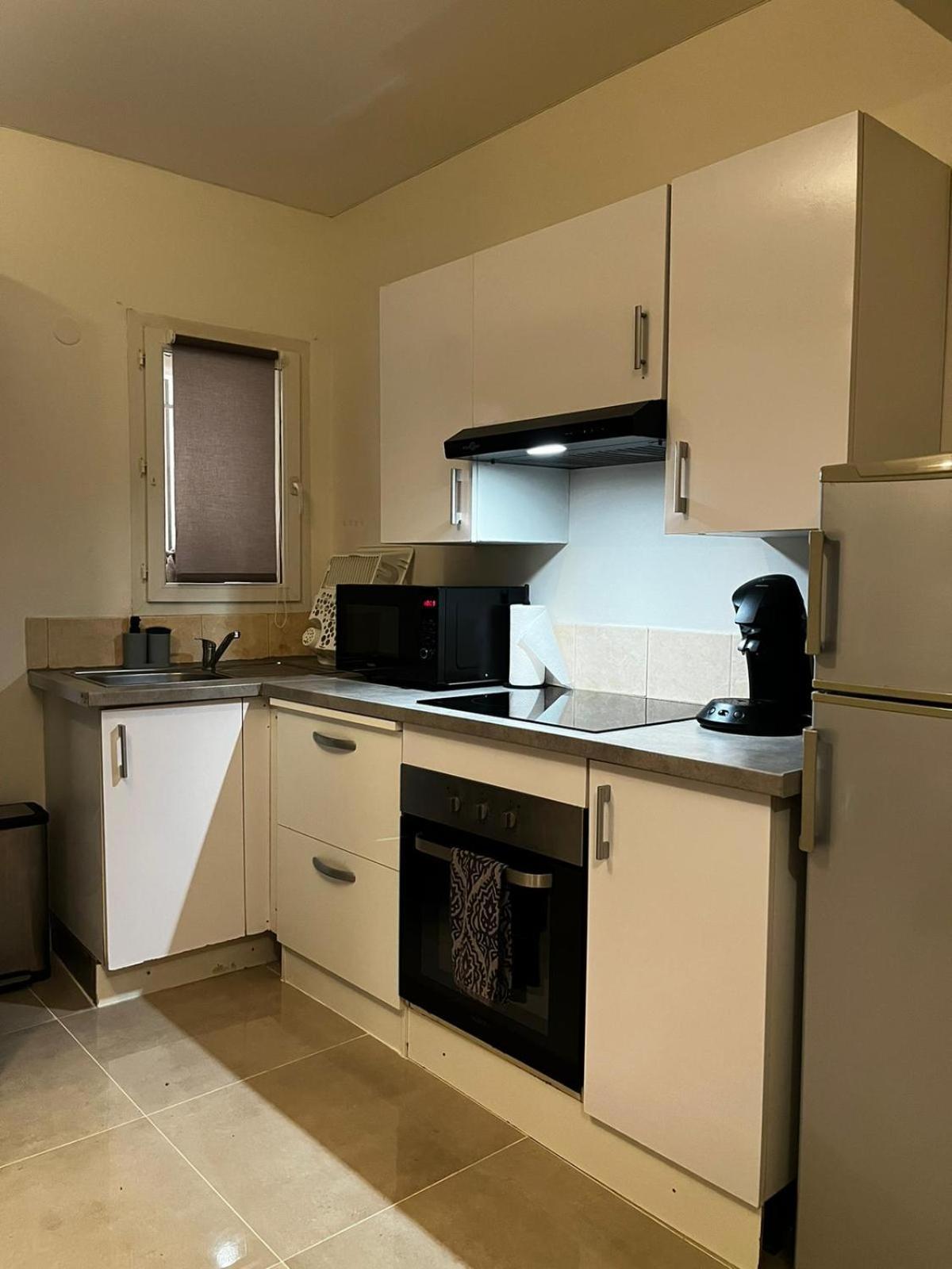 Appartement Des Carmes Nîmes Exterior photo