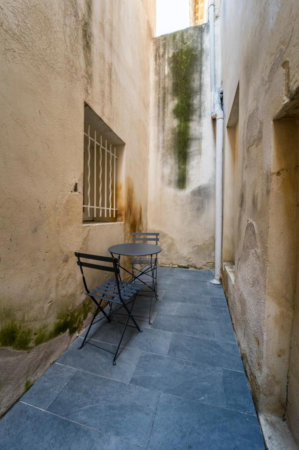 Appartement Des Carmes Nîmes Exterior photo