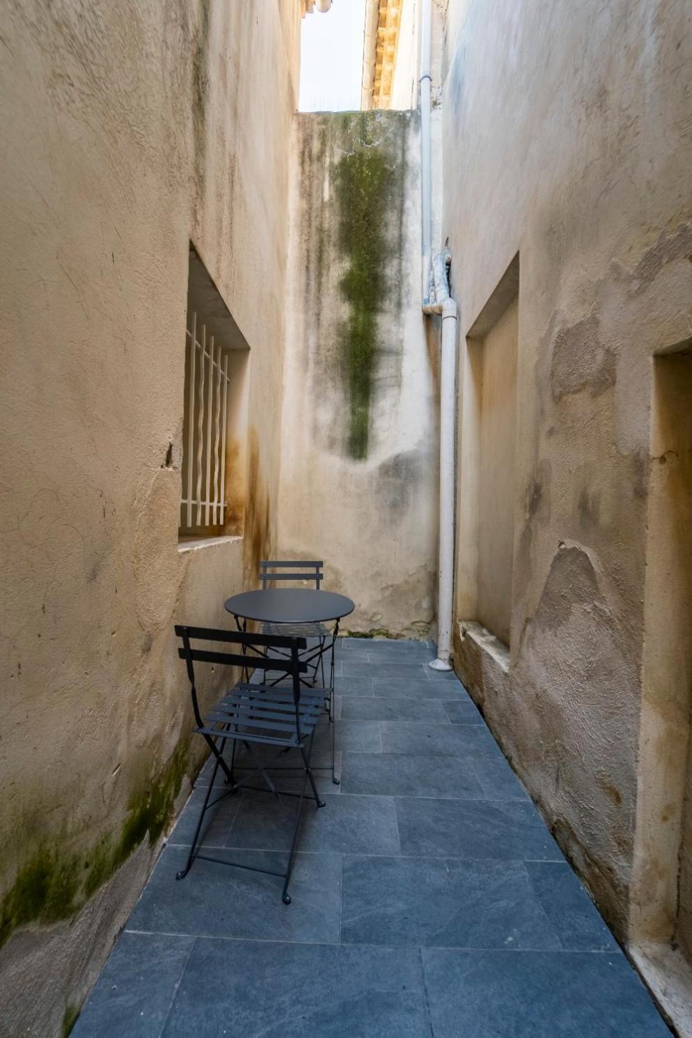 Appartement Des Carmes Nîmes Exterior photo