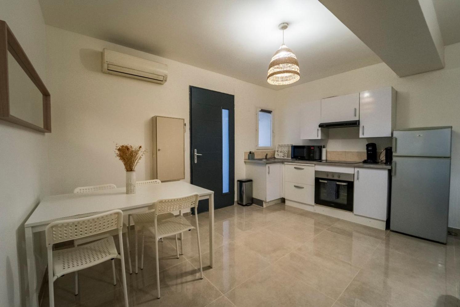 Appartement Des Carmes Nîmes Exterior photo